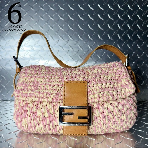 Fendi Handbags - Fendi Vintage 2000 Leather Trimmed Raffia Baguette Bag in Pink